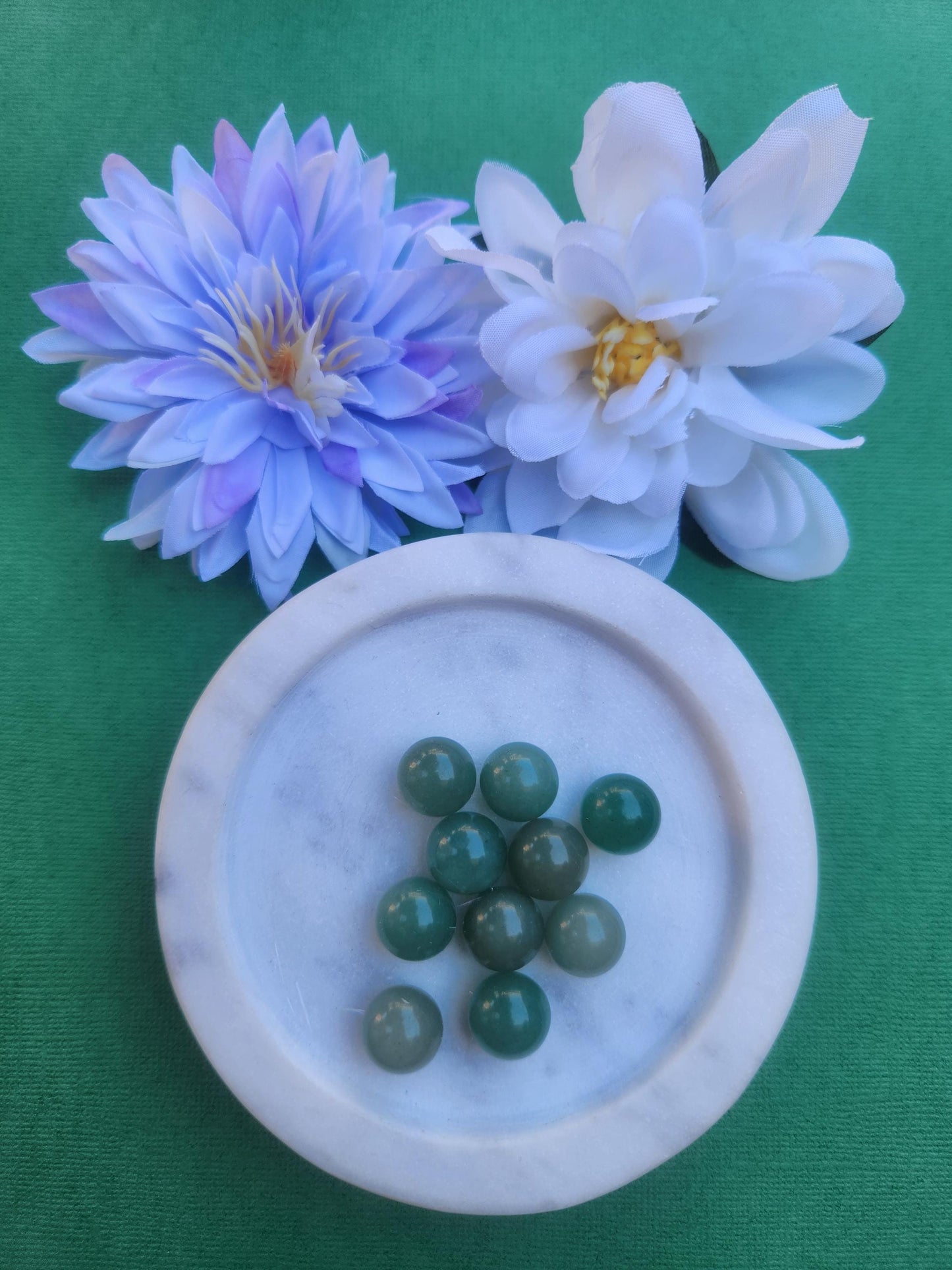 Green aventurine mini sphere 1.2cm polished crystal ball with soft green tones, small aventurine sphere for luck, prosperity and abundance, calming healing crystal for heart chakra, pocket size gemstone sphere for meditation, manifestation and crystal collection decor