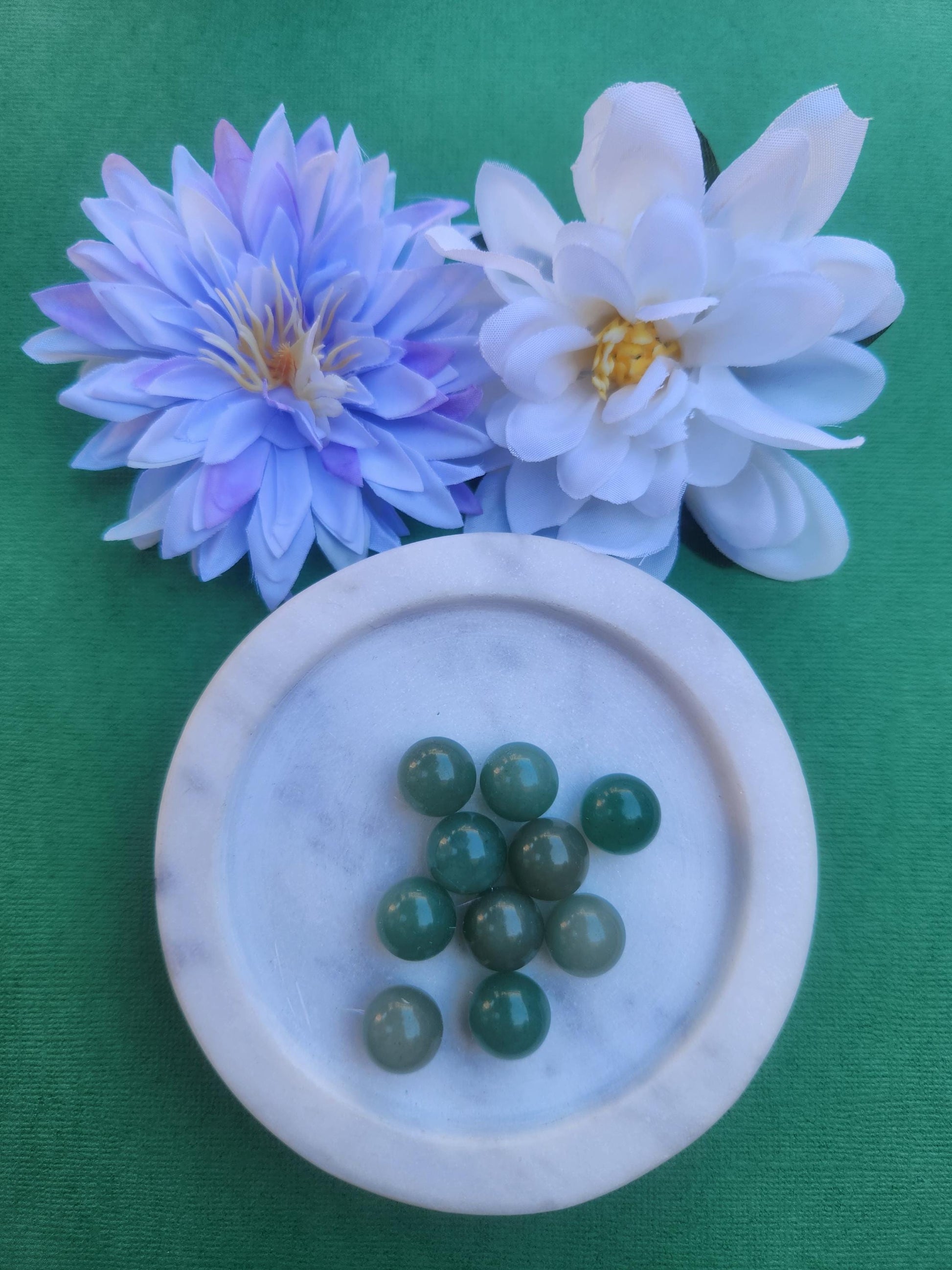 Green aventurine mini sphere 1.2cm polished crystal ball with soft green tones, small aventurine sphere for luck, prosperity and abundance, calming healing crystal for heart chakra, pocket size gemstone sphere for meditation, manifestation and crystal collection decor