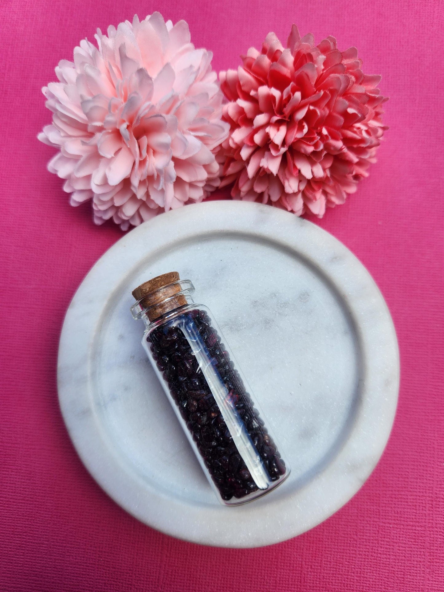 Garnet crystal chip wish bottle filled with deep red garnet gemstone chips, mini glass bottle crystal for passion grounding and vitality, root chakra healing crystals, garnet wish bottle for manifestation gifting and spiritual decor