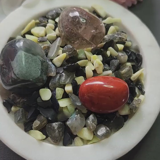 Protection Spell Crystal Confetti – Obsidian, Labradorite, Serpentine Mix