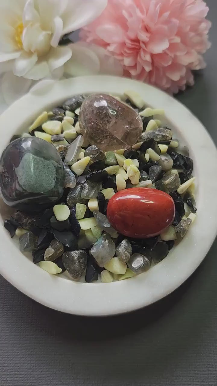Protection Spell Crystal Confetti – Obsidian, Labradorite, Serpentine Mix